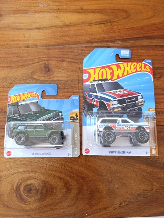 Hot wheels Jeep & Chevy