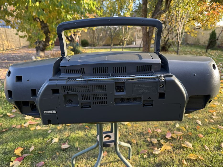 Продам магнитолу Panasonic RX-DT 75