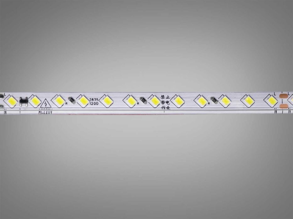 LED стрічка 220В дуже яскрава біла 4500К 120д\м 870Лм бобіна 20м