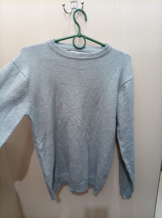 Продаю Свитер Stone island