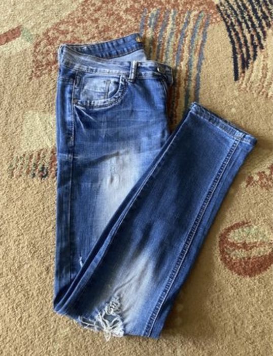 Джинсы женские