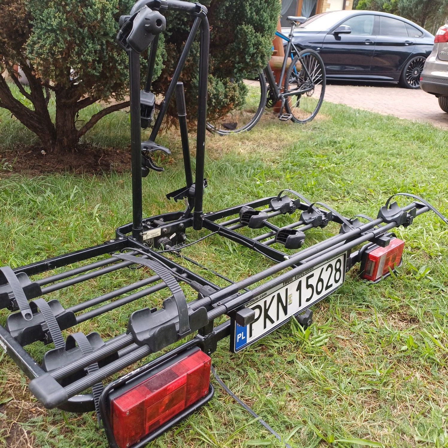 Bagażnik na rowery thule na 4 rowery