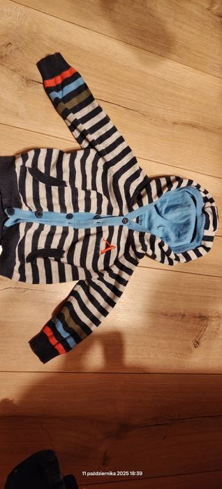 Sweterek na guziki chłopięca 68 M&S colletion