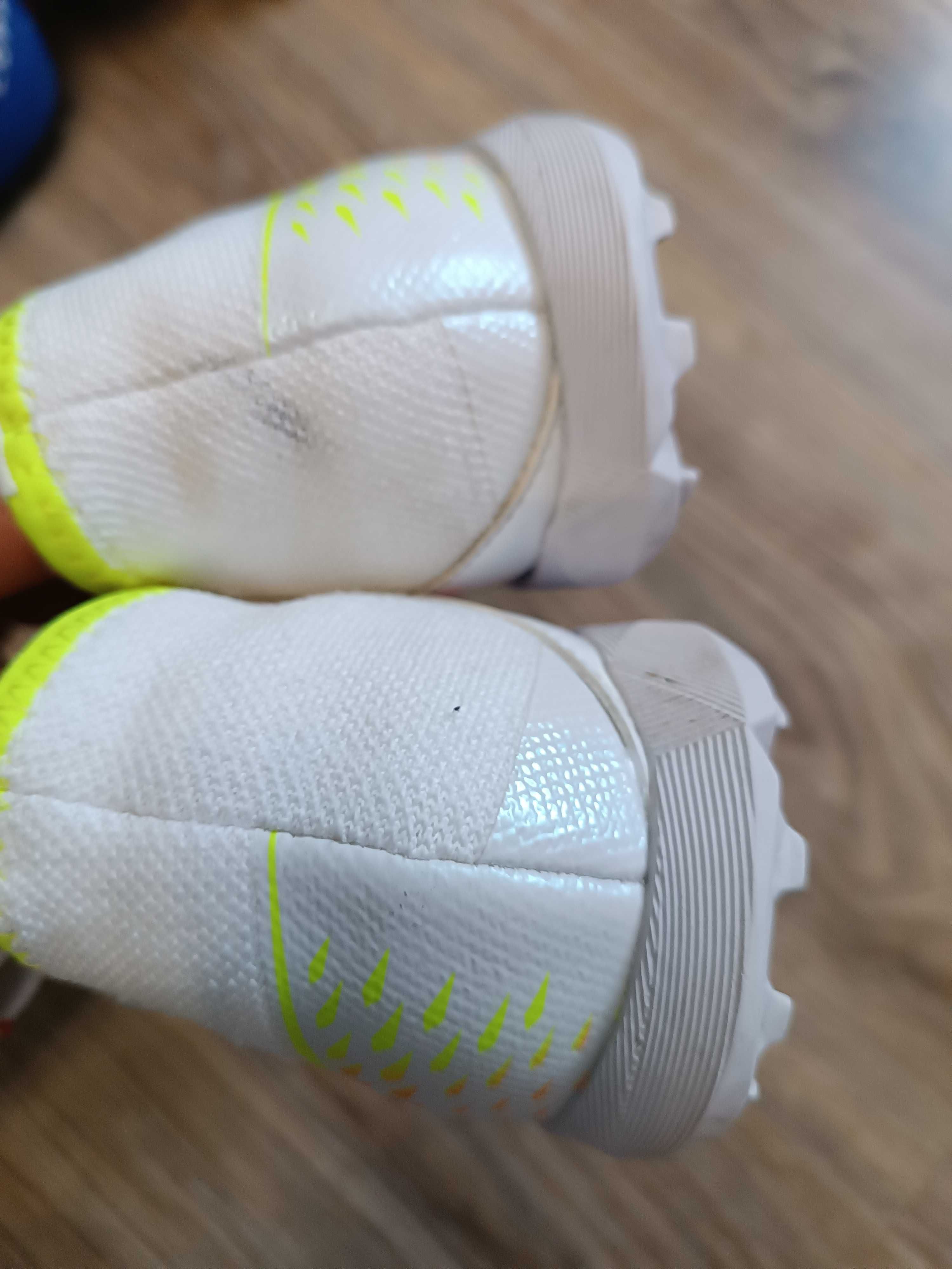 Buty piłkarskie turfy adidas predator 38