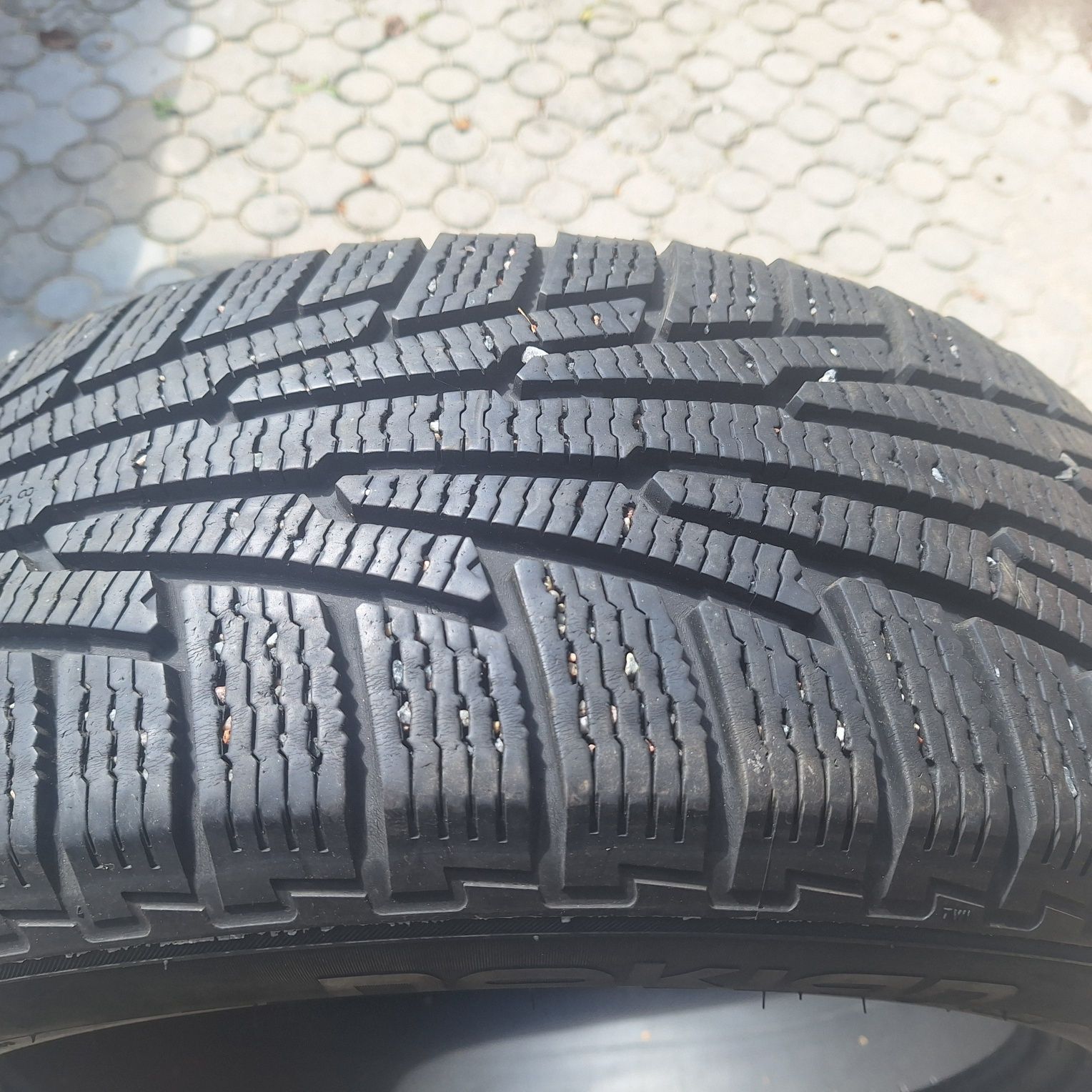 Шини Nokian hakkapeliitta  sport utility 235/55R18 104R XL