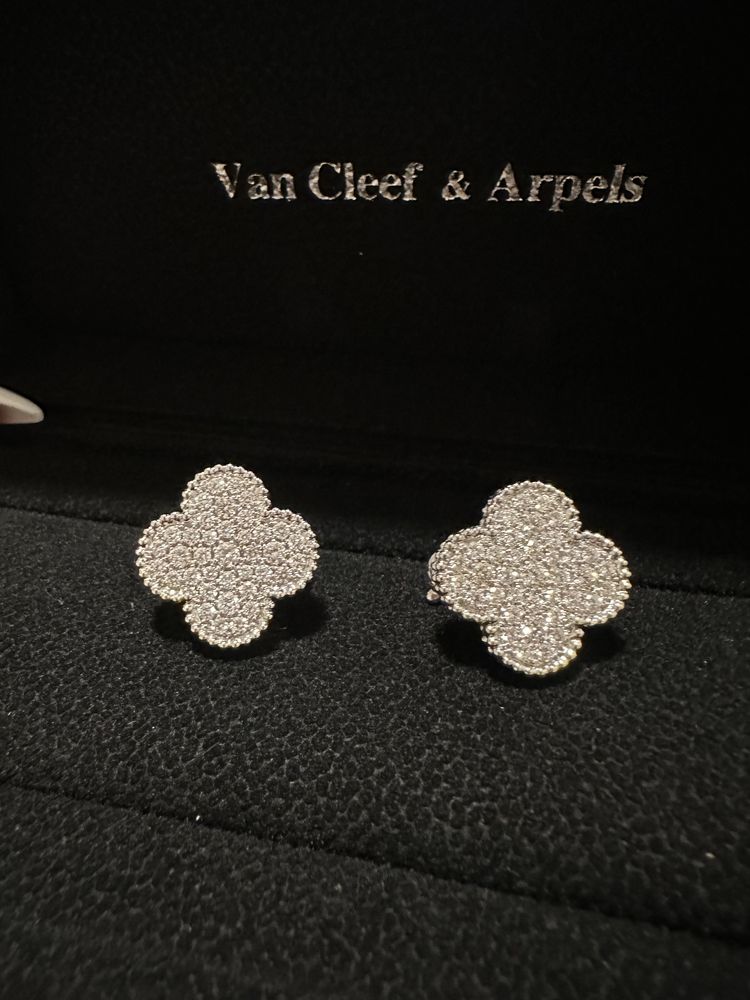 Серьги Van Cleef