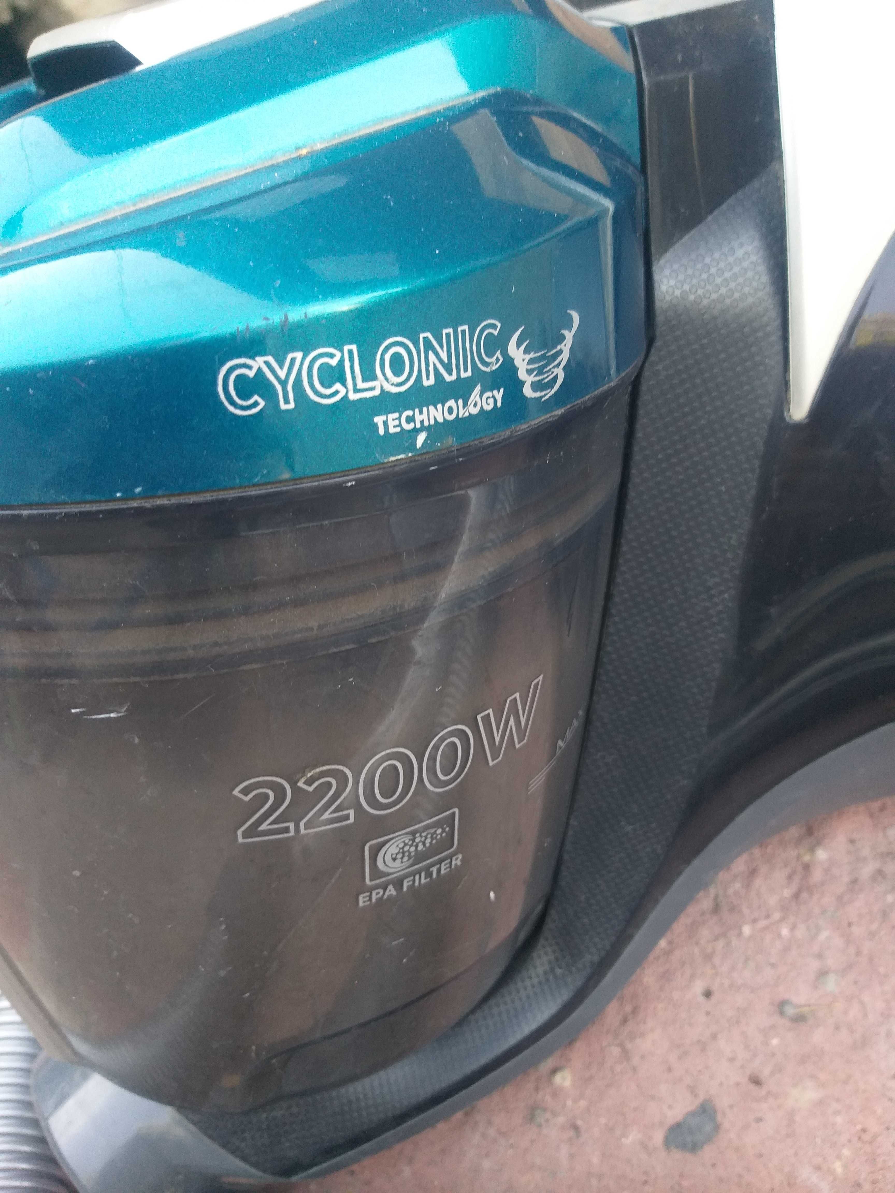 Пилосос Hoover 2200w на запчастини або під ремонт