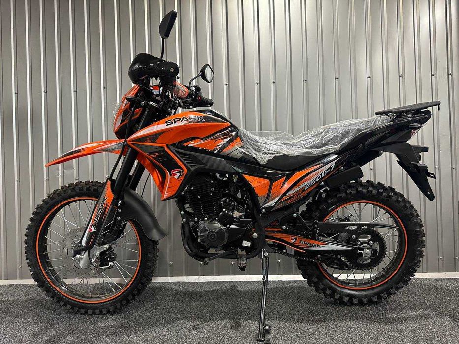 Новий мотоцикл Spark SP250D-7