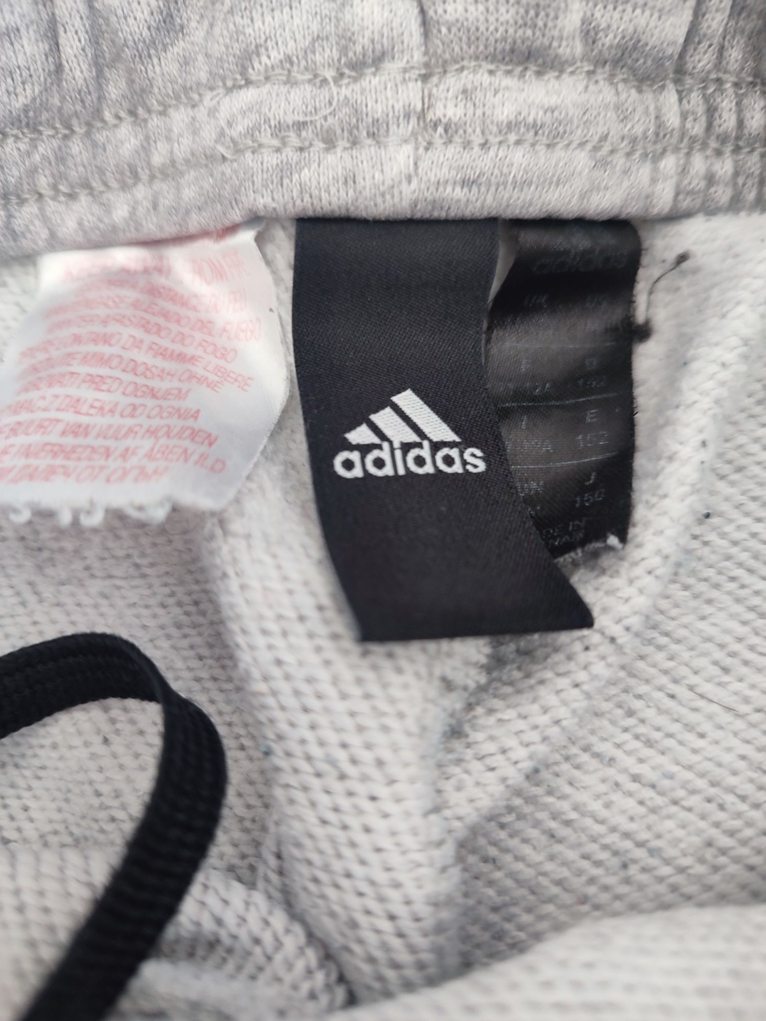 Spodenki szare adidas