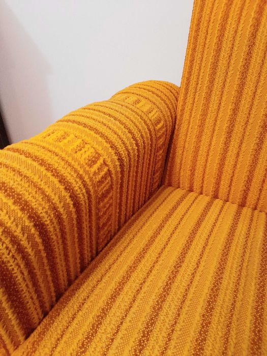 Sofá Cama e Cadeirões Vintage