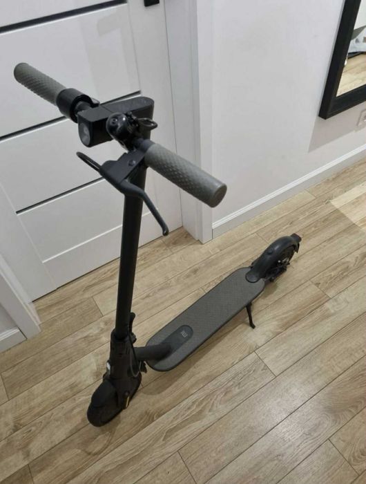 Hulajnoga elektryczna Xiaomi Mi