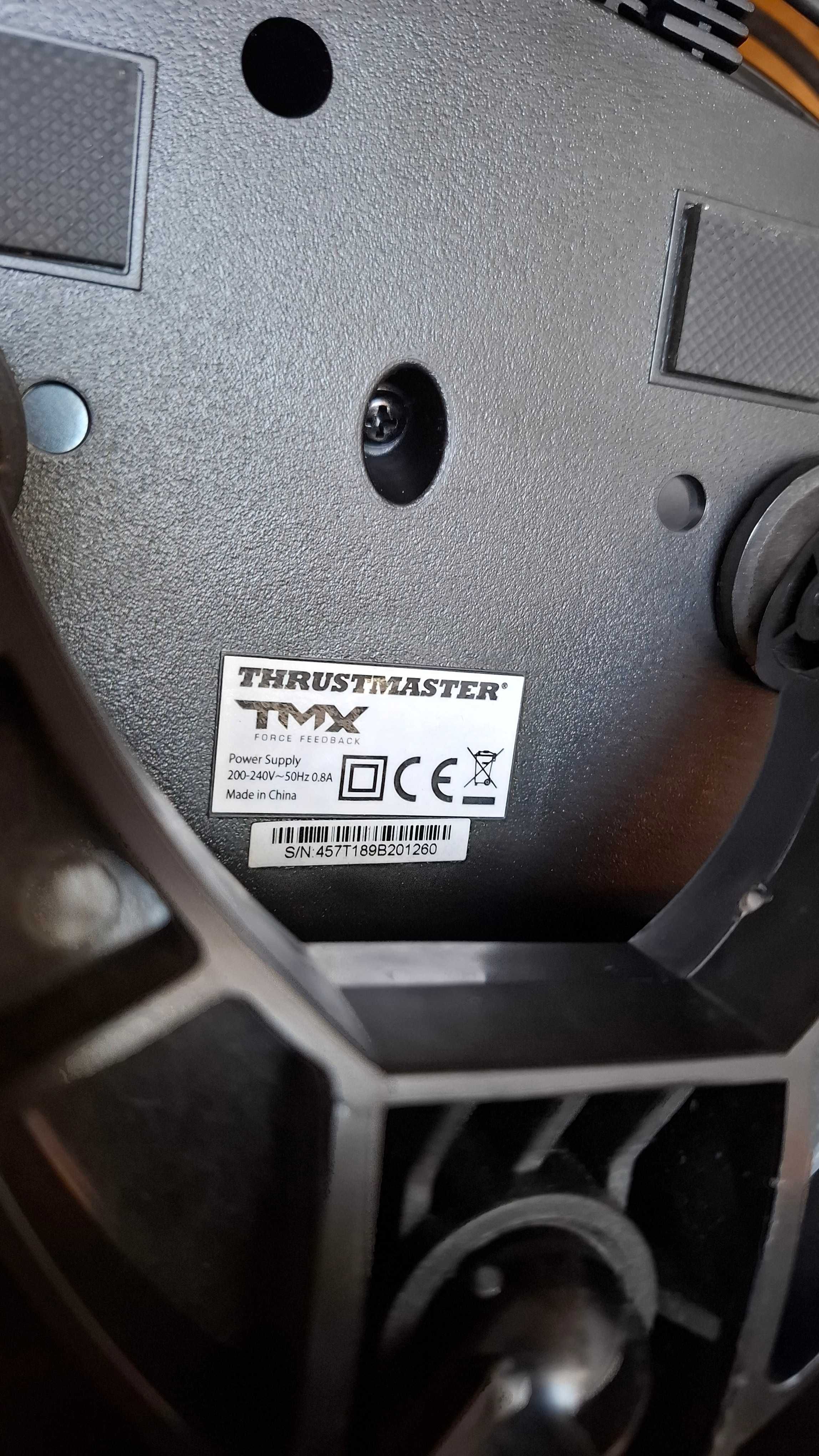 Volante Thrustmaster TMX PRO - com Pedais T3PA
