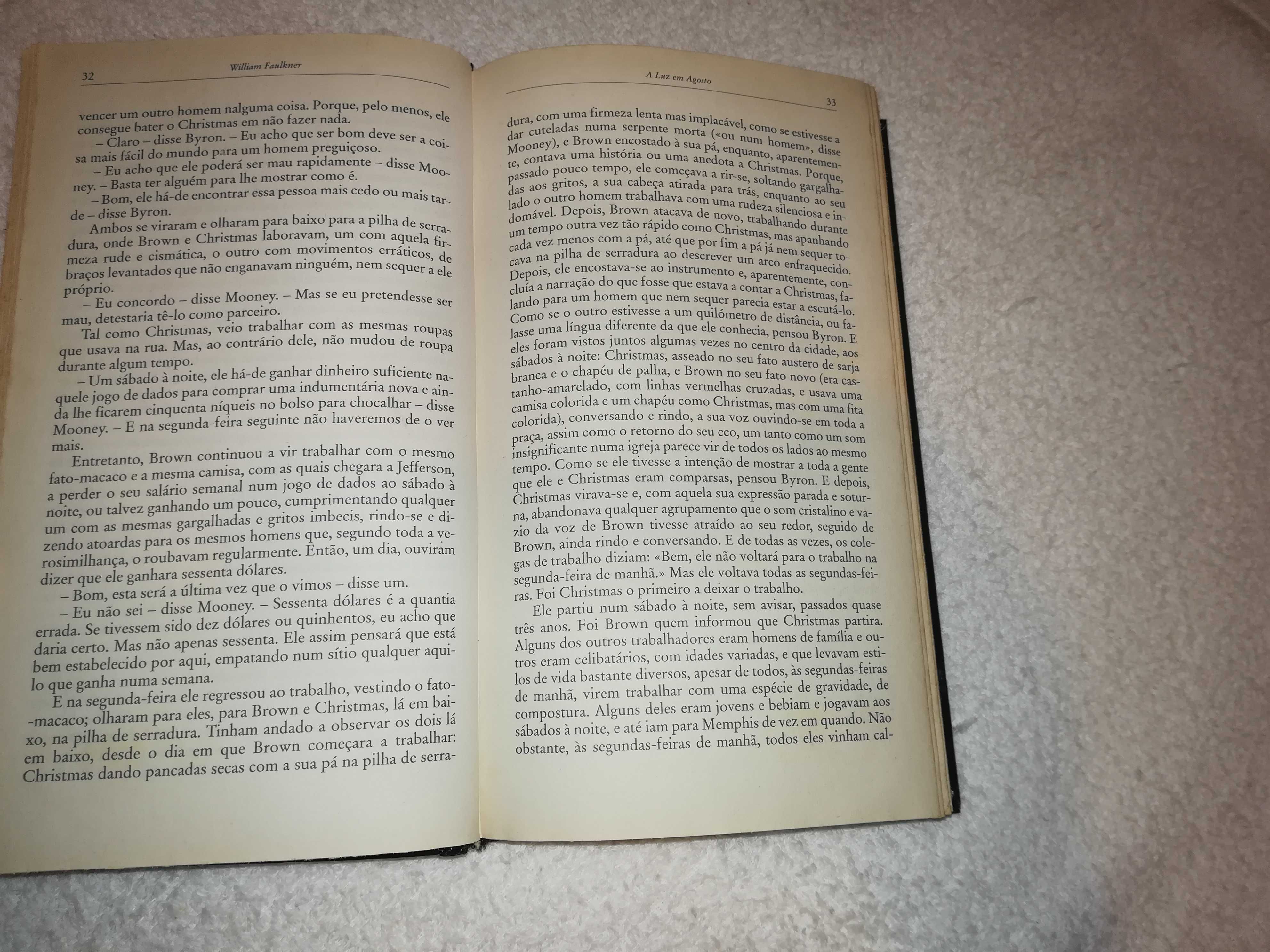 a luz em agosto (william faulkner) 2000 livro