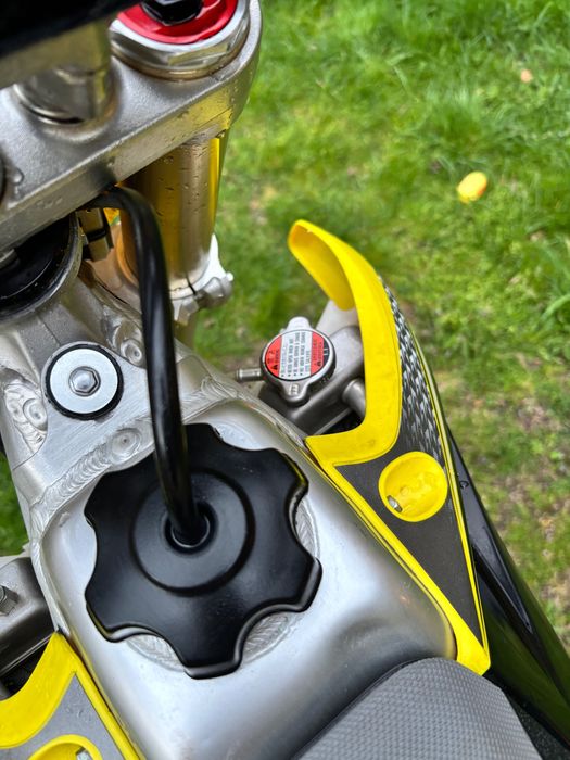 Suzuki Rmz super stan