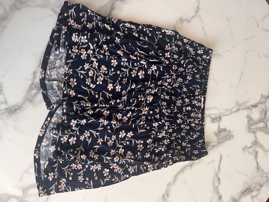 Paka ubrań ciążowych, głównie spodnie