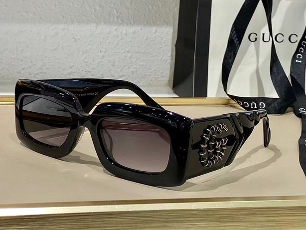Óculos sol Gucci  GG 0811