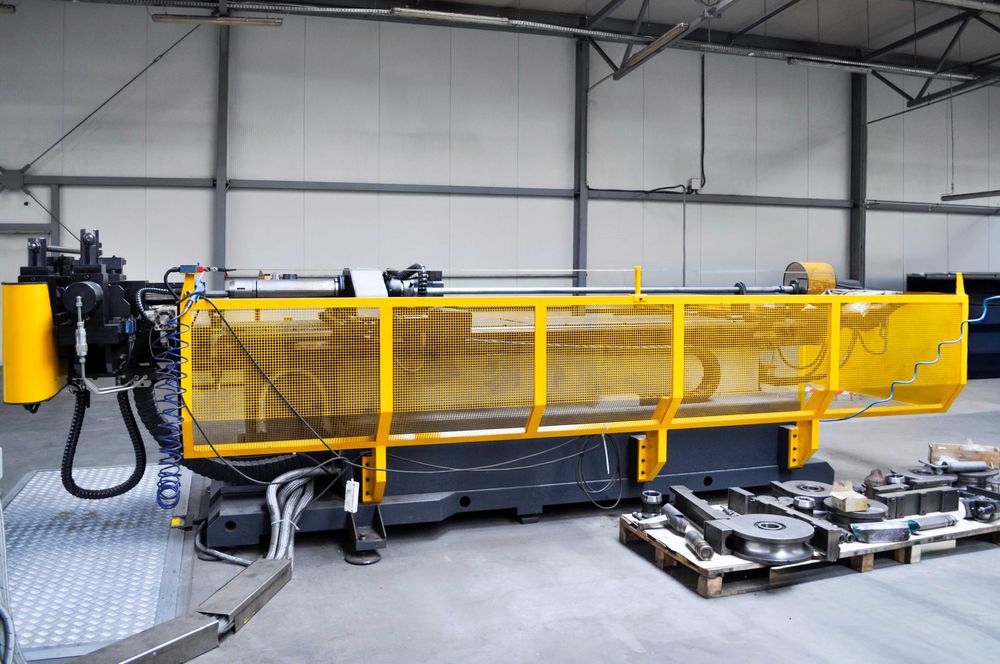 Giętarka CNC Provar 5-90 U-D – użyteczna długość robocza 4500 mm