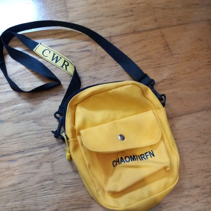 Bolsa simples amarela