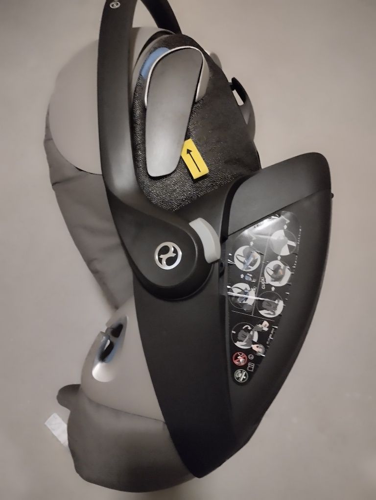 Автокрісло 0+ Cybex Cloud Z-iSize Soho Grey mid grey