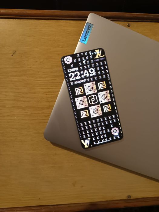 Новий телефон OnePlus 13R