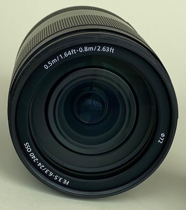 Objetiva Sony FE 24-240mm F3.5-6.3 OSS
