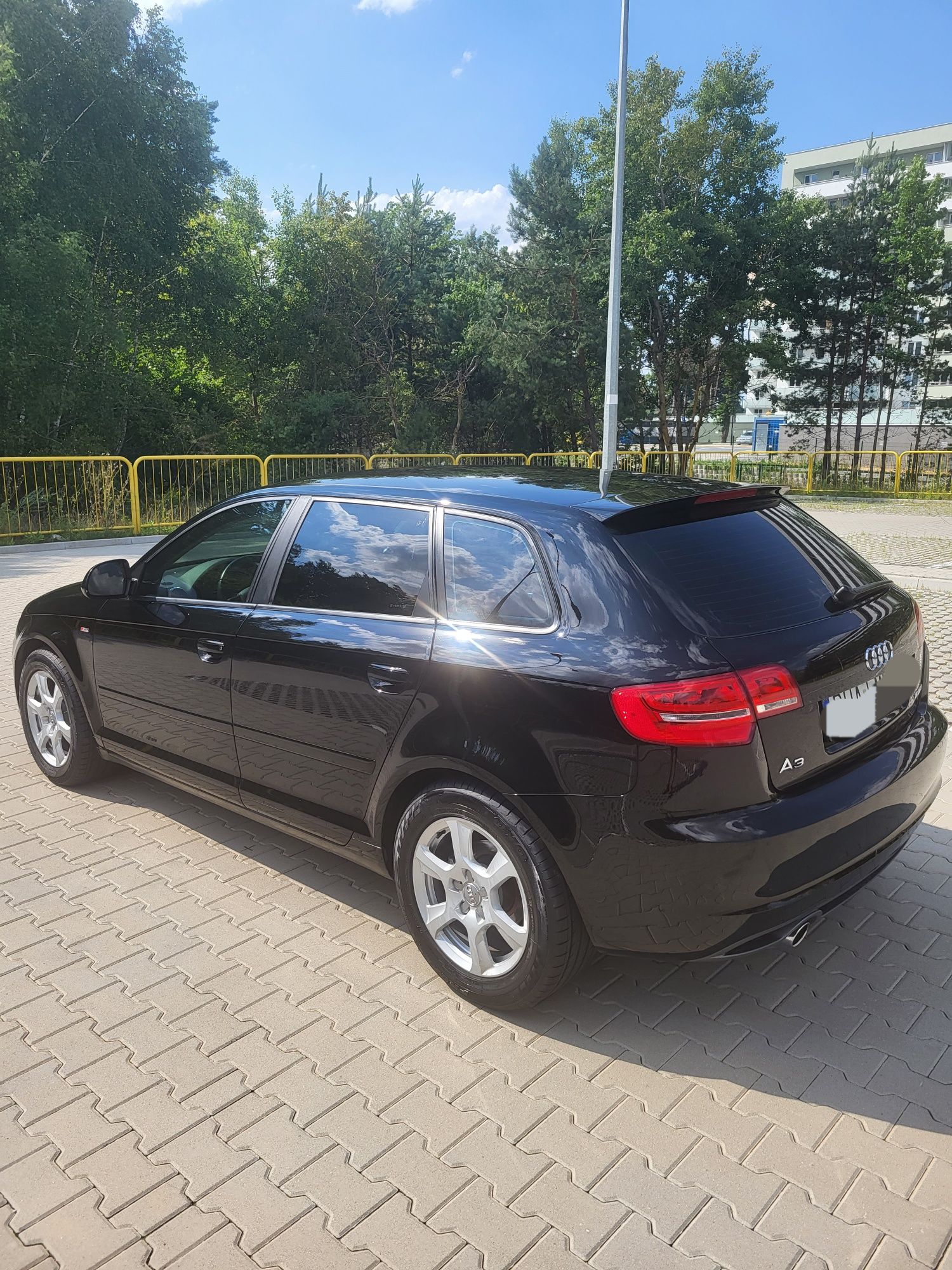 Audi a3 8p 1.6 tdi Bi-xenon Ledy S-Line