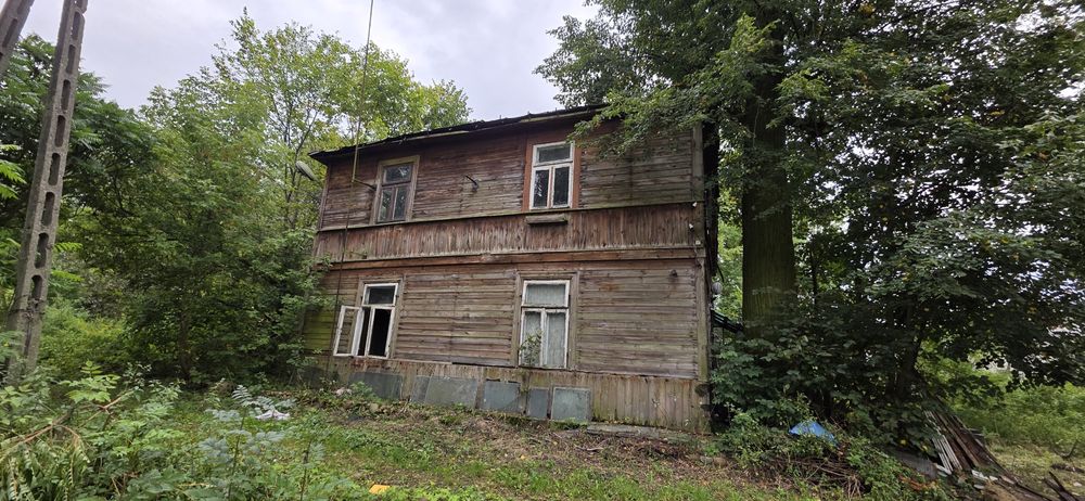 Sprzedam dom drewniany do rozbiórki, drewno na opał,.