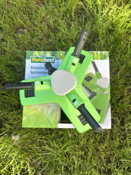 Zraszacz ogrodowy obrotowy