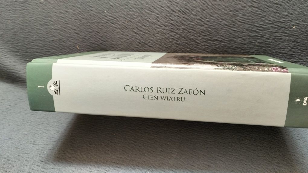 Carlos Ruiz Zafón Cień wiatru