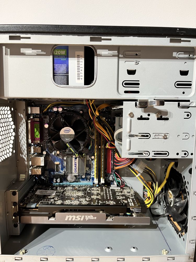 Komputer chieftec z windowsem 10(gtx,intel)