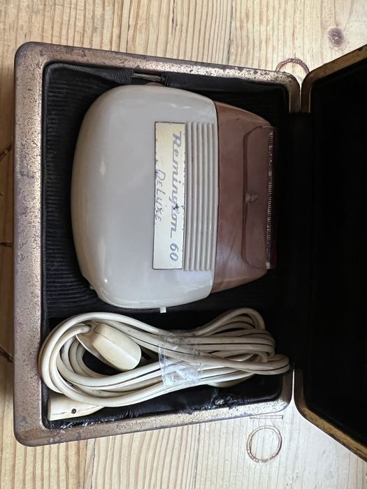 Máquina Barbear Remington Deluxe 60