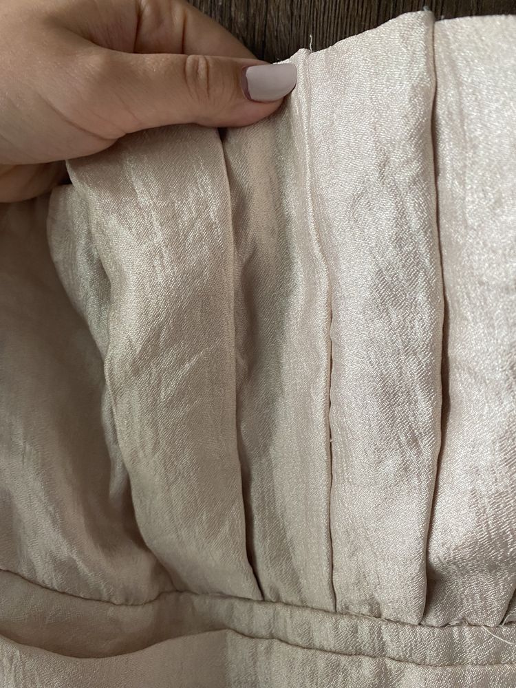 zlota sukienka h&m na wesele z zakladkami drapowana mini gorsetowa