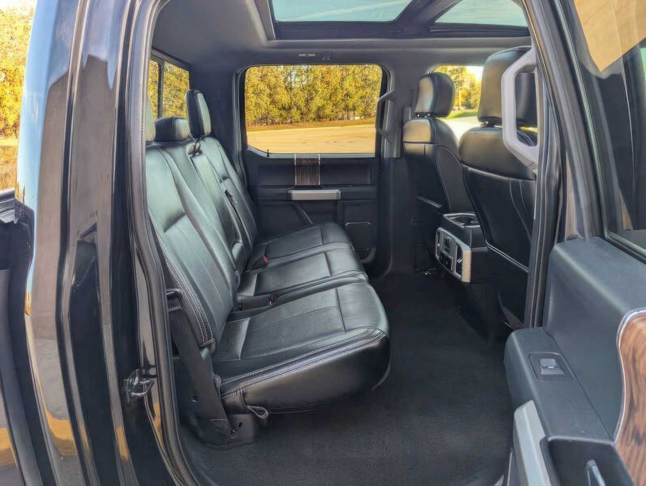 Ford F-150 Lariat      2020