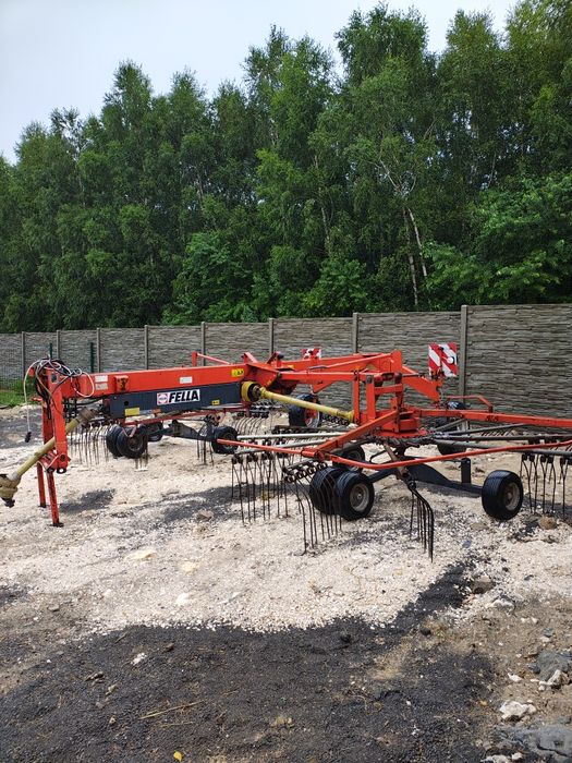 Zgrabiarka dwukaruzelowa fella