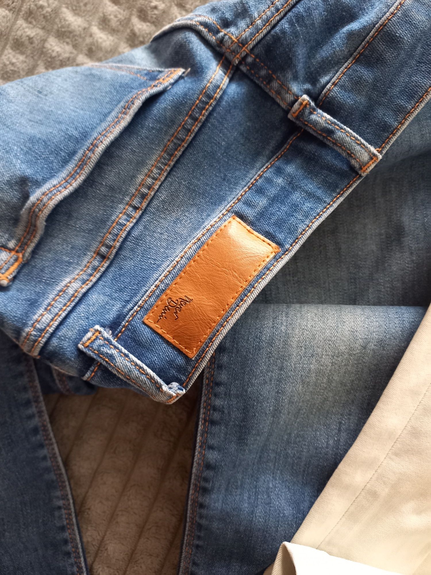 Продам шикарные фирменные джинсы брюки Denim