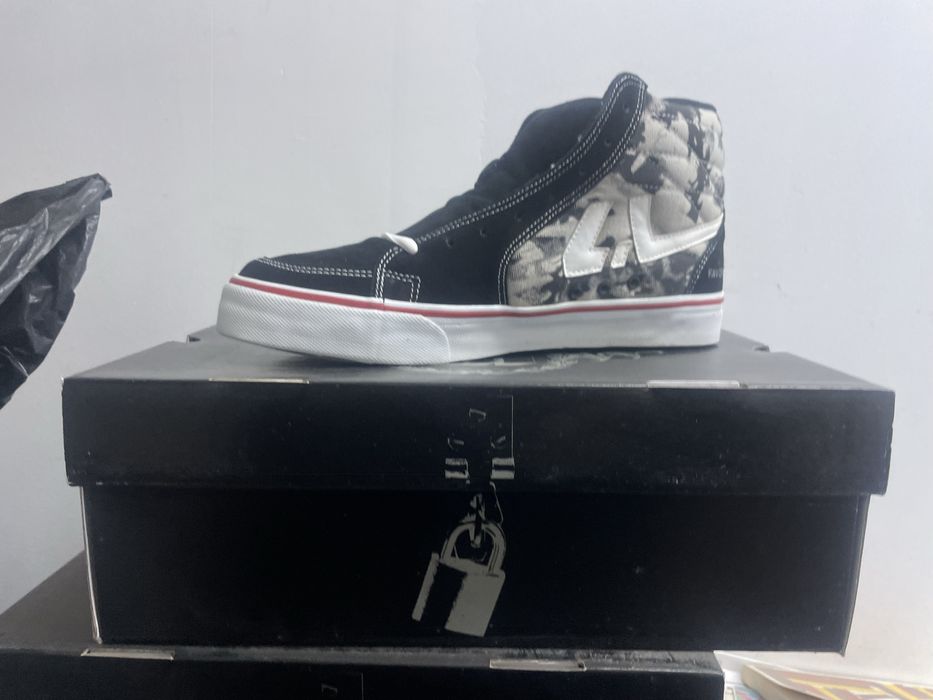 Tenis Fidel tamanho 42 e 44 novos na caixa original