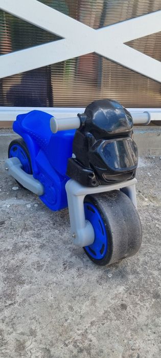 Біговел з широкими колесами