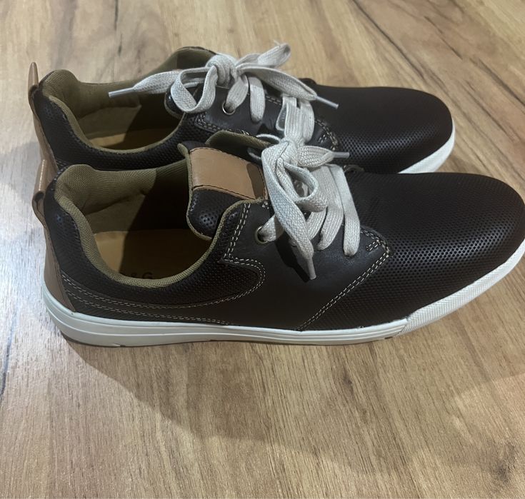 Кросівки чоловічі,кеди шкіряні