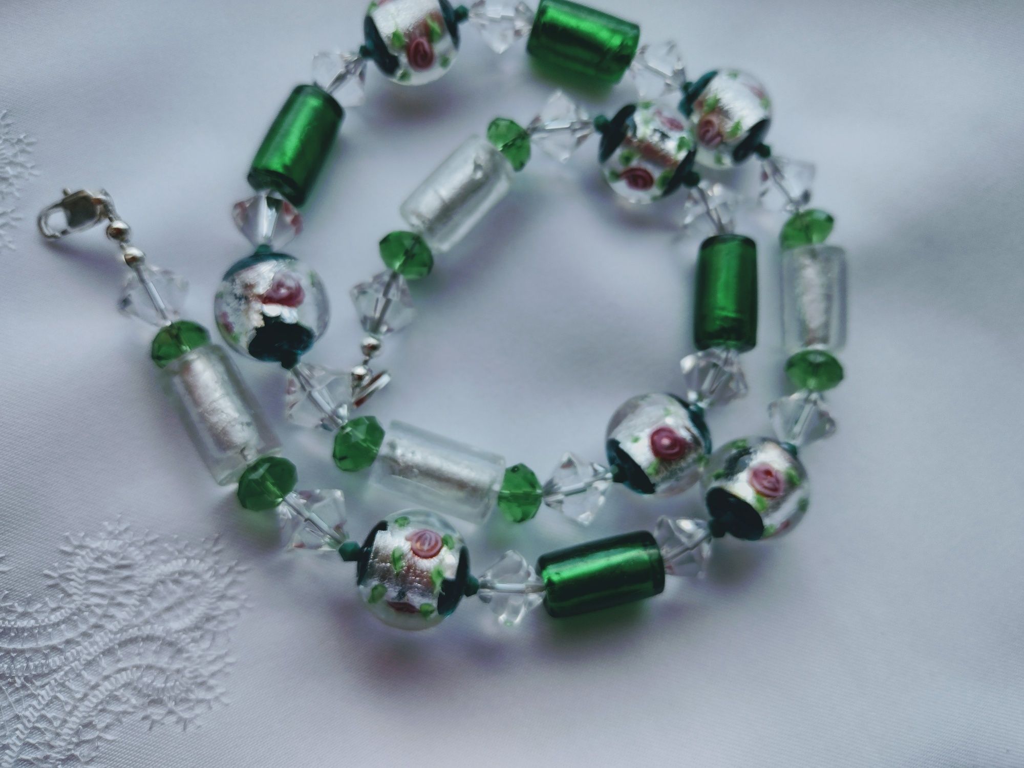 naszyjnik 58cm srebrno zielony z różami szkło weneckie lampwork kryszt