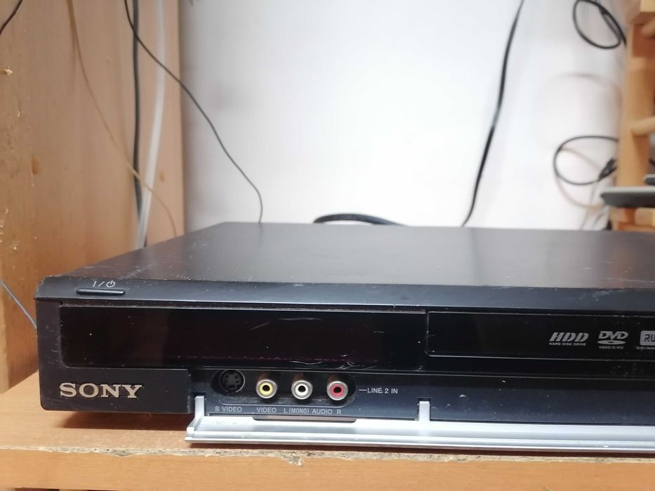 Nagrywarka Sony RDR-HX710