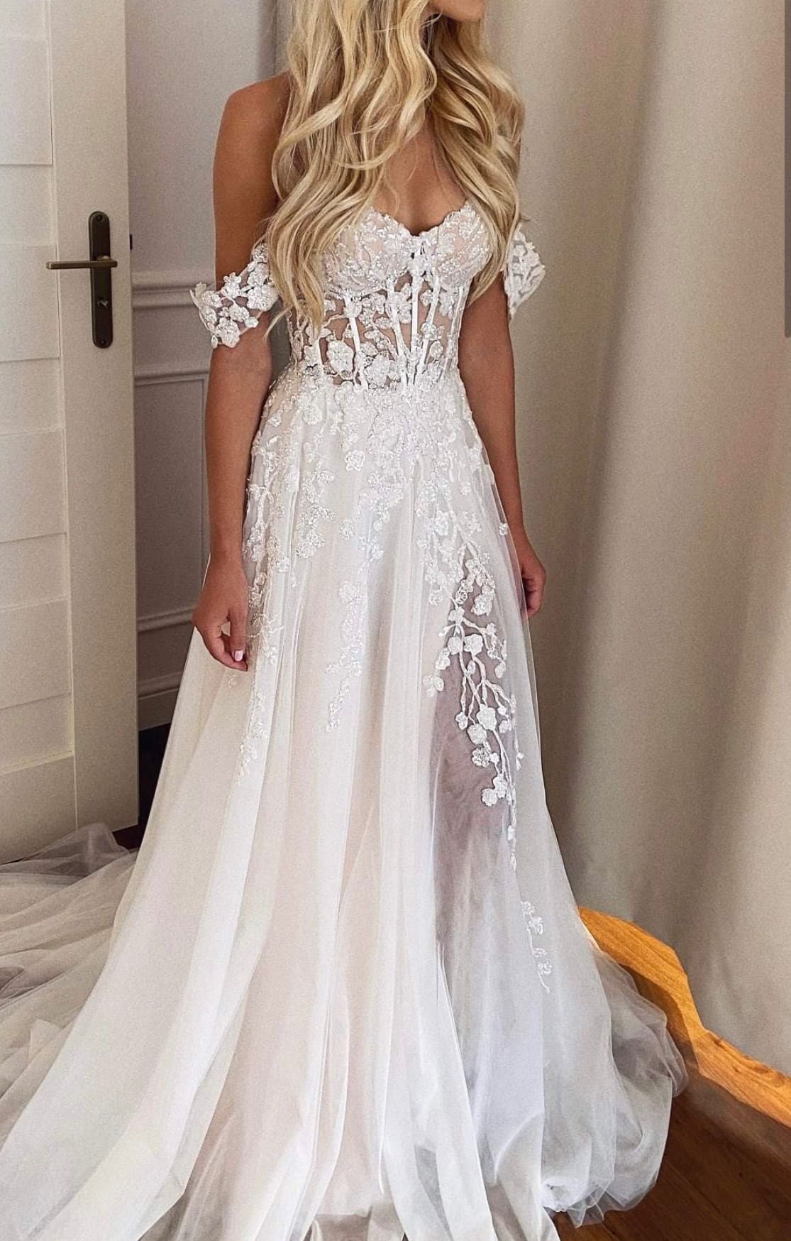 Suknia ślubna Tom Sebastien model Marry z trenem, XS, glamour