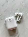 Apple Airpods 2 generacja, słuchawki bezprzewodowe