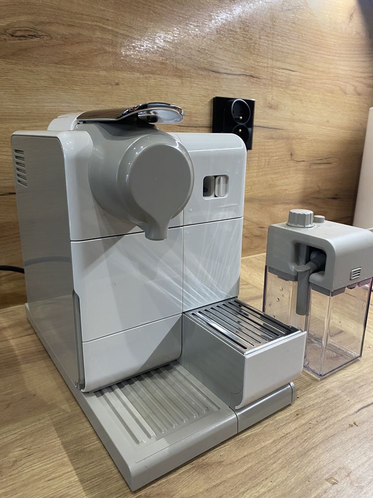 Ekspres Nespresso Delonghi