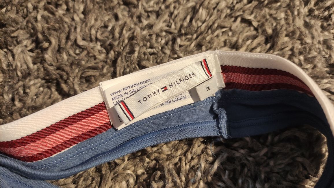 Majtki stringi Tommy Hilfiger m