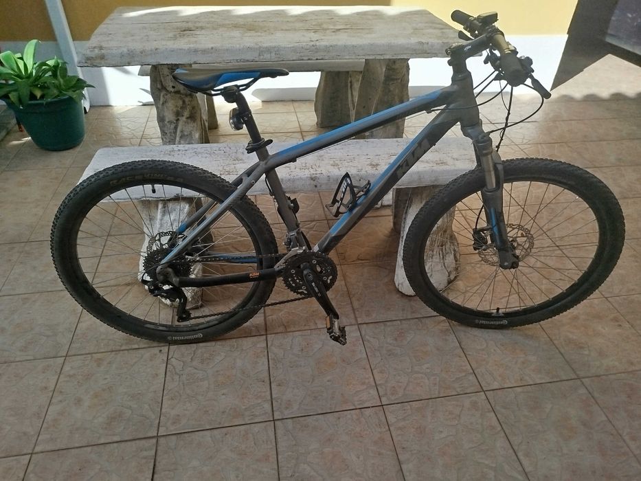 Bicicleta KTM ultra com pouco uzo