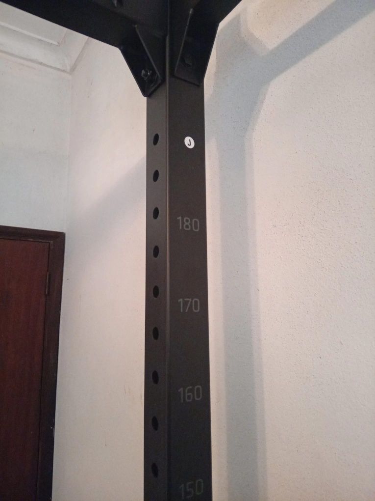 Rack e banco musculação