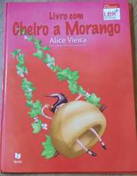 Livro com cheiro a morango