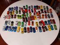 Coleção 90 carrinhos Hotwheels