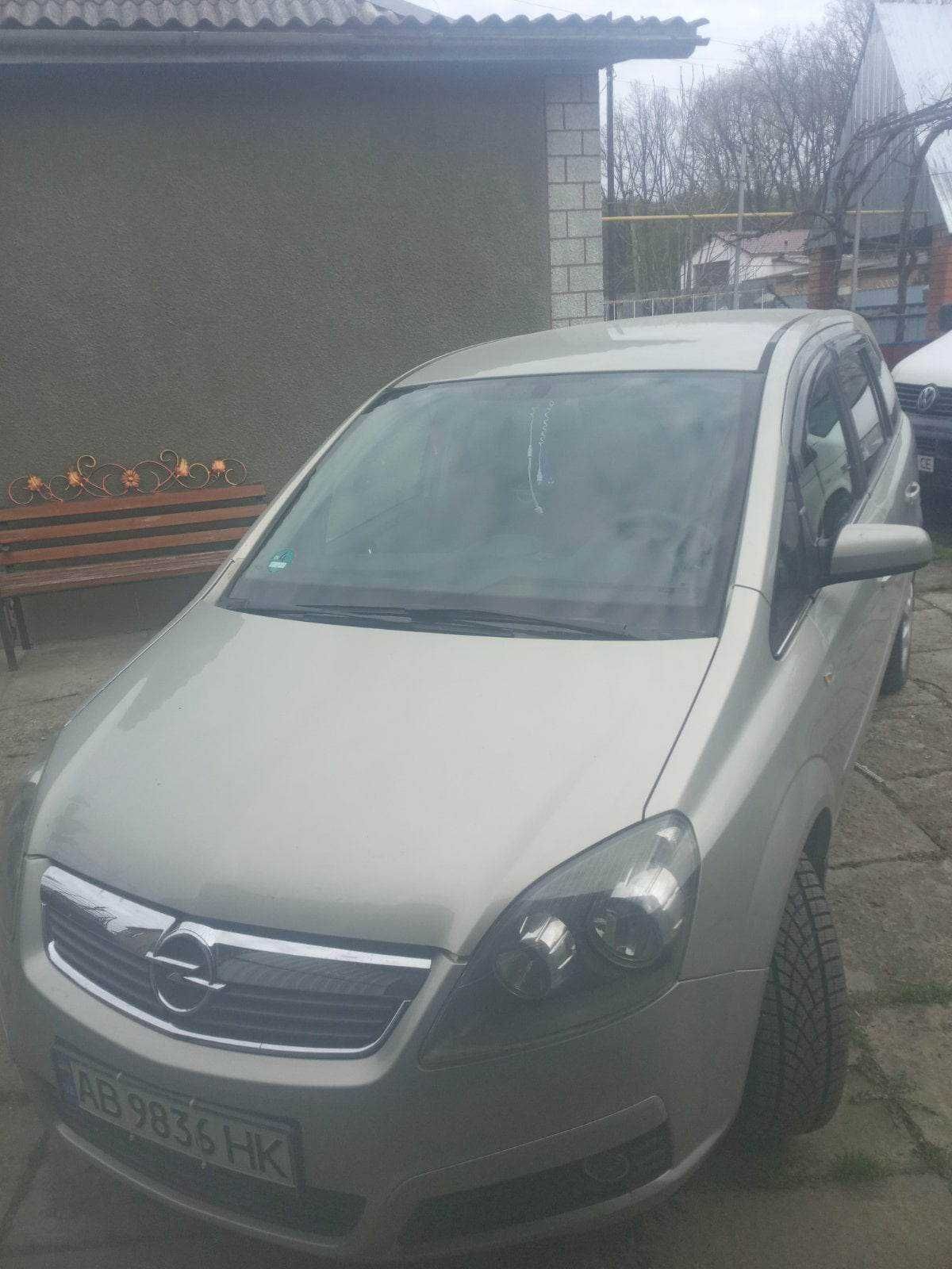 Opel Zafira 2008 в дуже хорошому стані