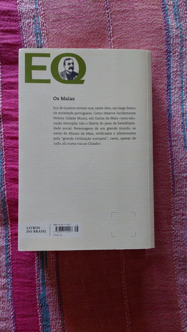 Livro Os Maias de Eça de Queirós